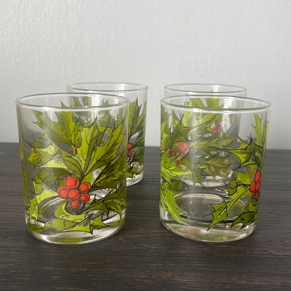 1970’s Vintage designer clear glass cups Set of 4 signed